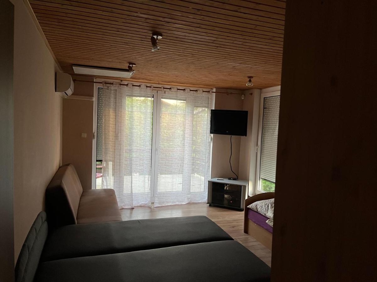 Apartment Jane Senec Dış mekan fotoğraf